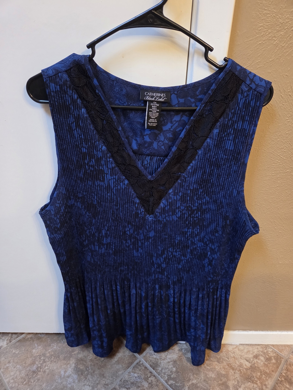 Catherines Navy Blue V-Neck Lace Trim Pleated Tank